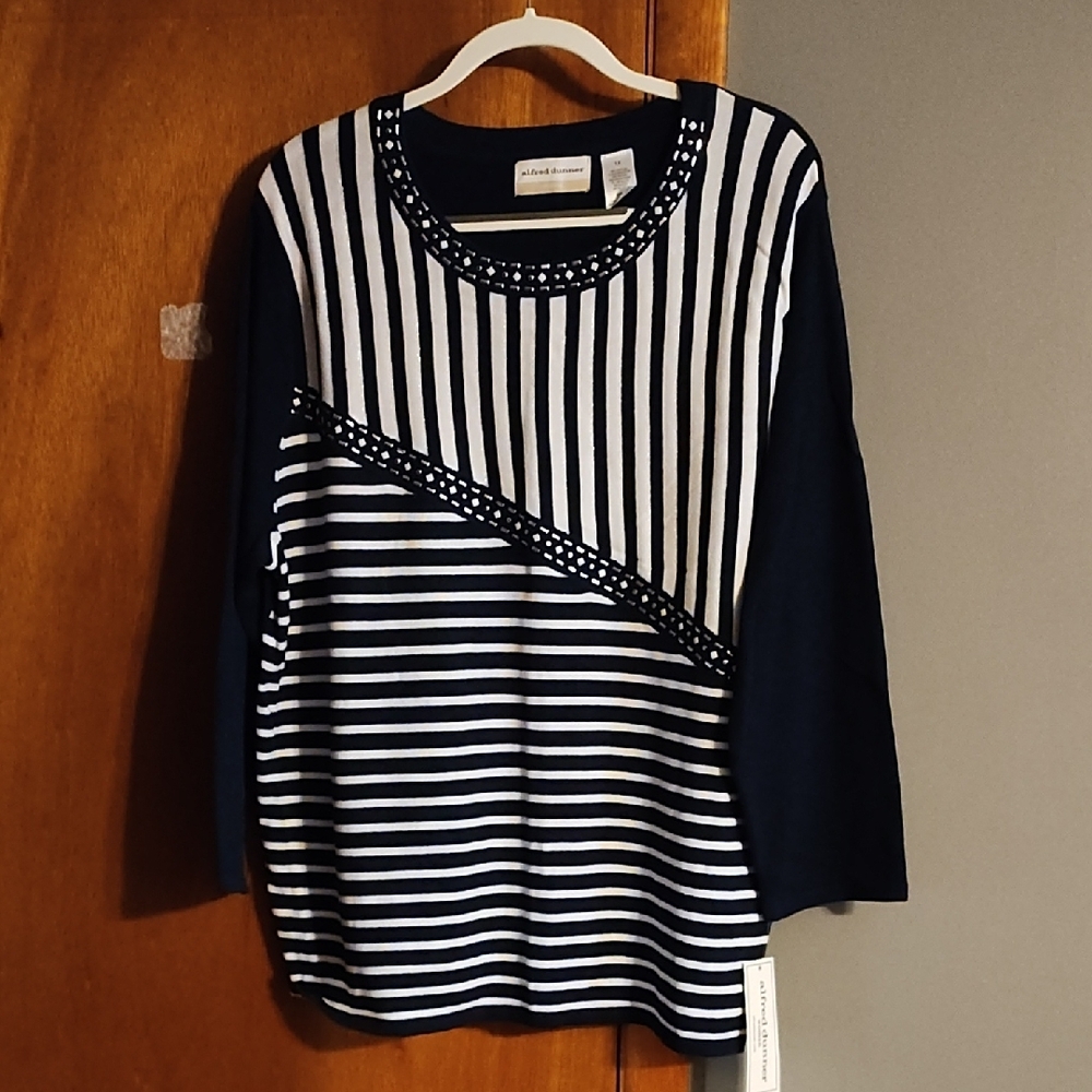 Alfred Dunner Graphic Asymmetrical Black and White Blouse
